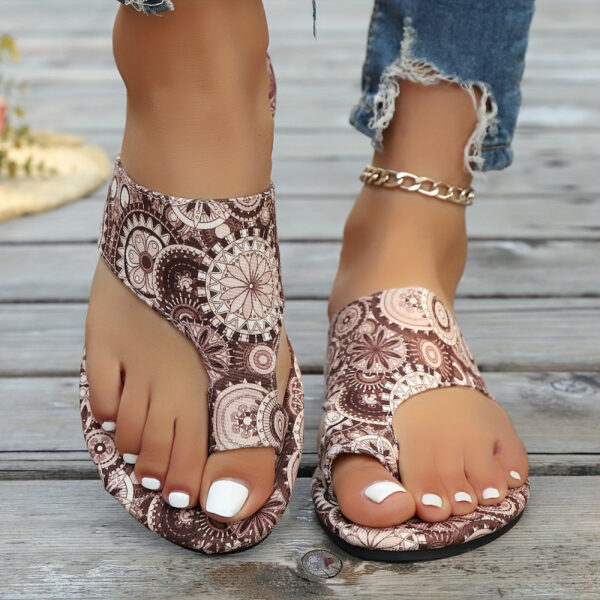 European And American-style Floral-print Open-toe Sandals - Image 5