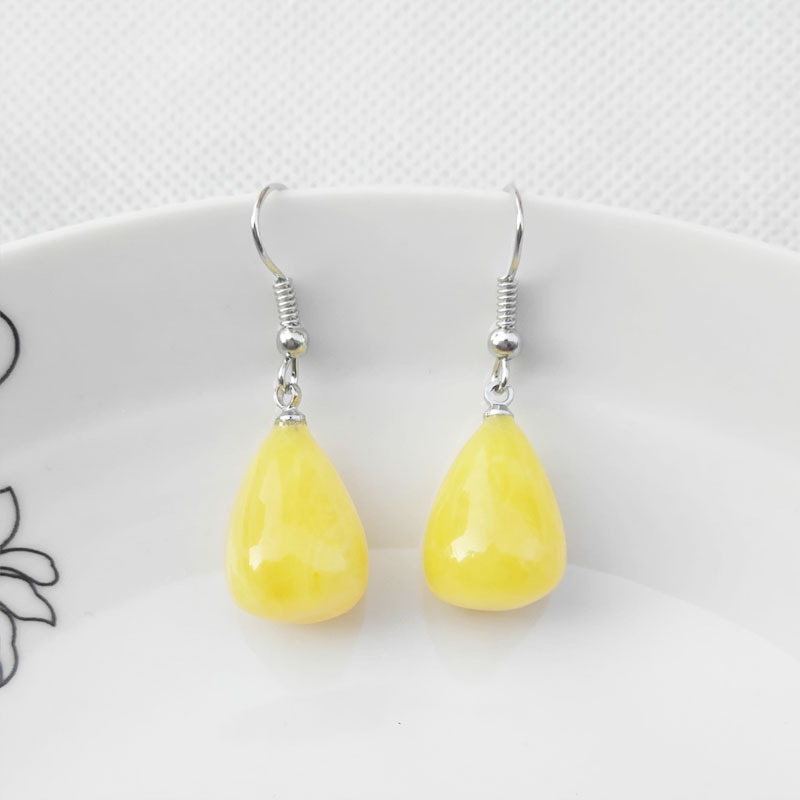 High-end, Sophisticated Beeswax-shaped Earrings - Image 8