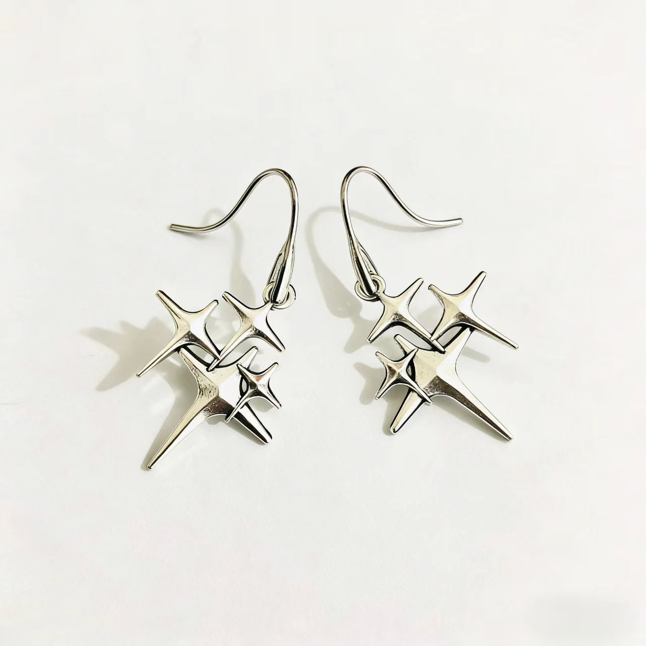 Unique Irregular Silver Copper Womens Instagram-Style High-End Earrings - Image 4
