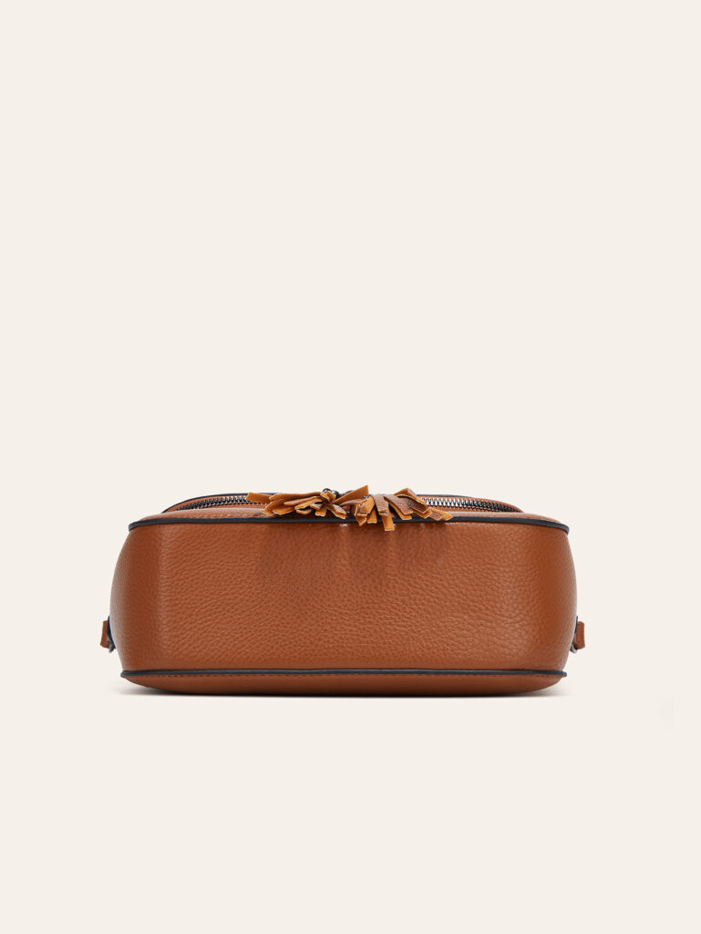 European And American-style Fashionable Flip-top Saddle Bag With Tassels