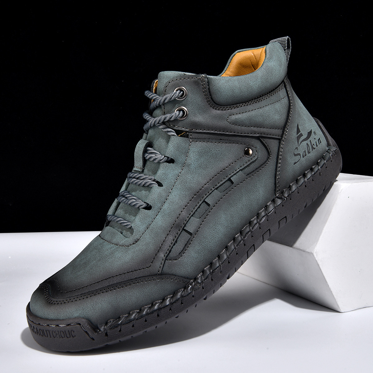Hand-sewn Men's Casual Shoes - Image 2