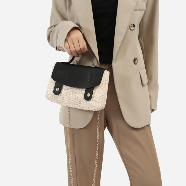Trendy Versatile Handheld Messenger Bag - Image 7