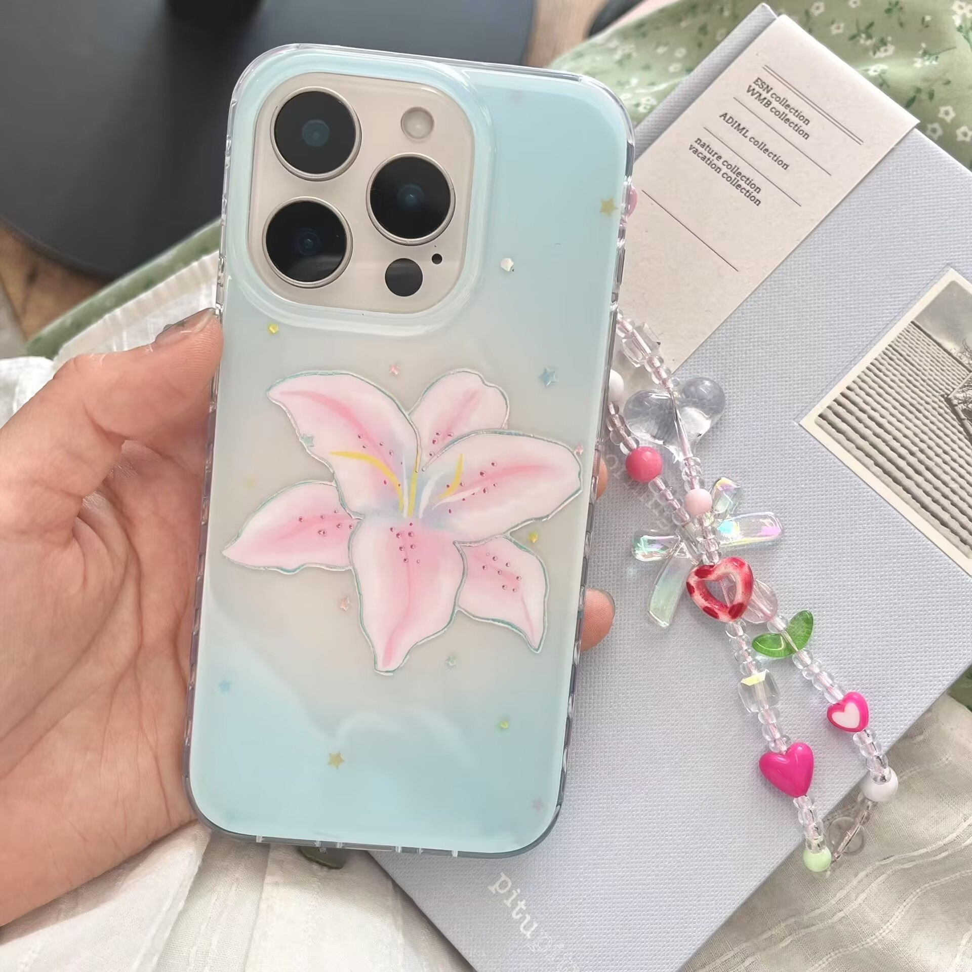 Minimalist Gilded-line Daffodil Phone Case Fresh And Stylish - Image 1