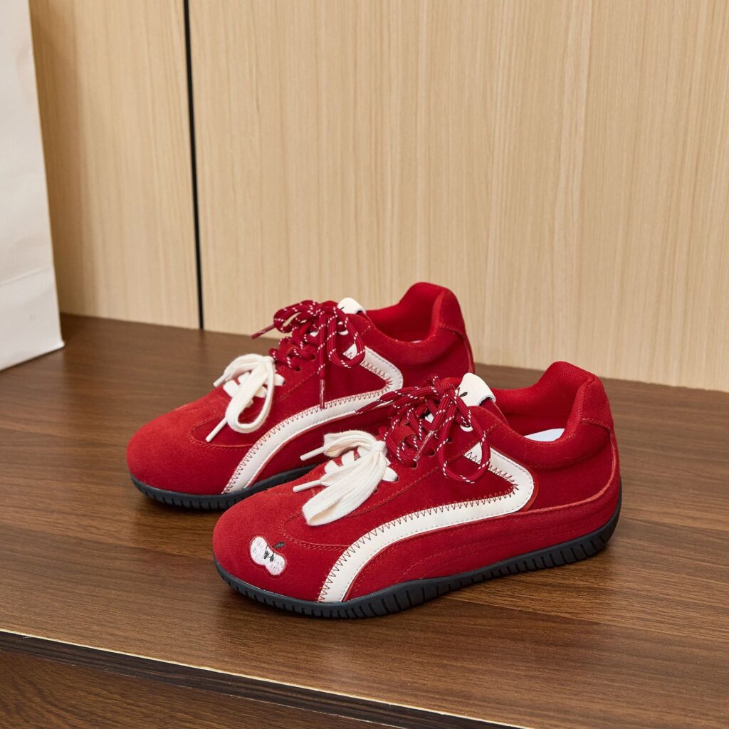 Women's Invisible Height-increasing Training Shoes