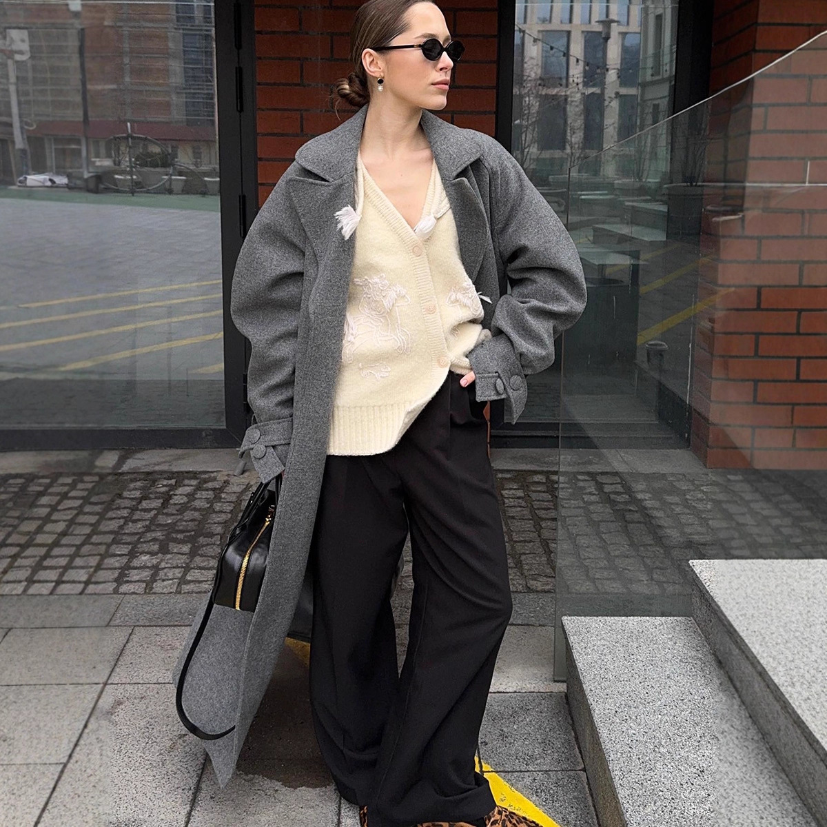 Fashionable Commuter-Style Lapel-Collar Split Loose Long Coat - Image 4