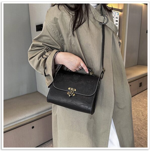 Women's Simple Casual Crossbody Shoulder Bag - Image 15