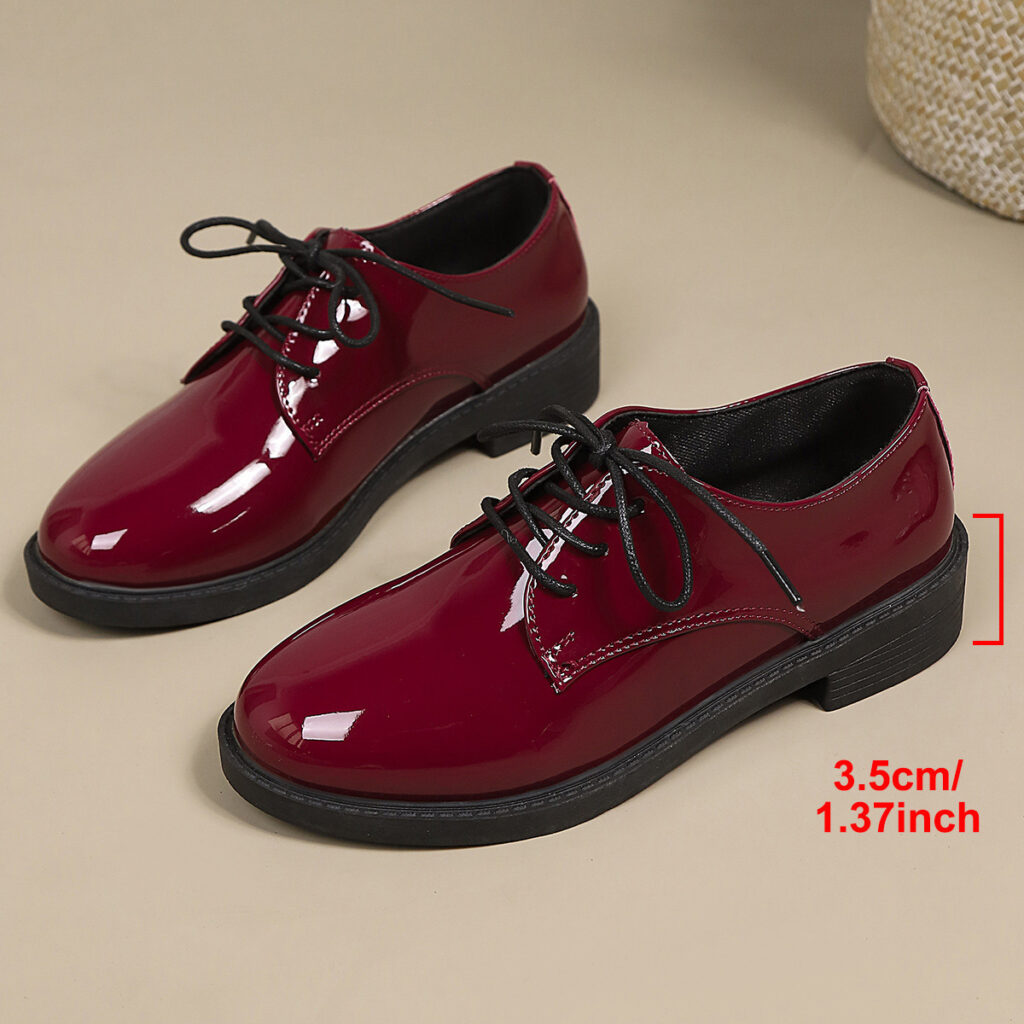 Women's Fashionable Retro Plus-Size Lace-Up Flat Shoes