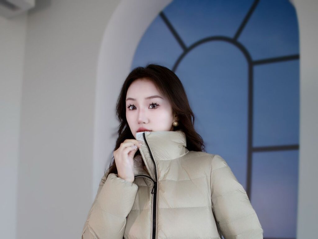 New Off-season Warm Short Down Jacket