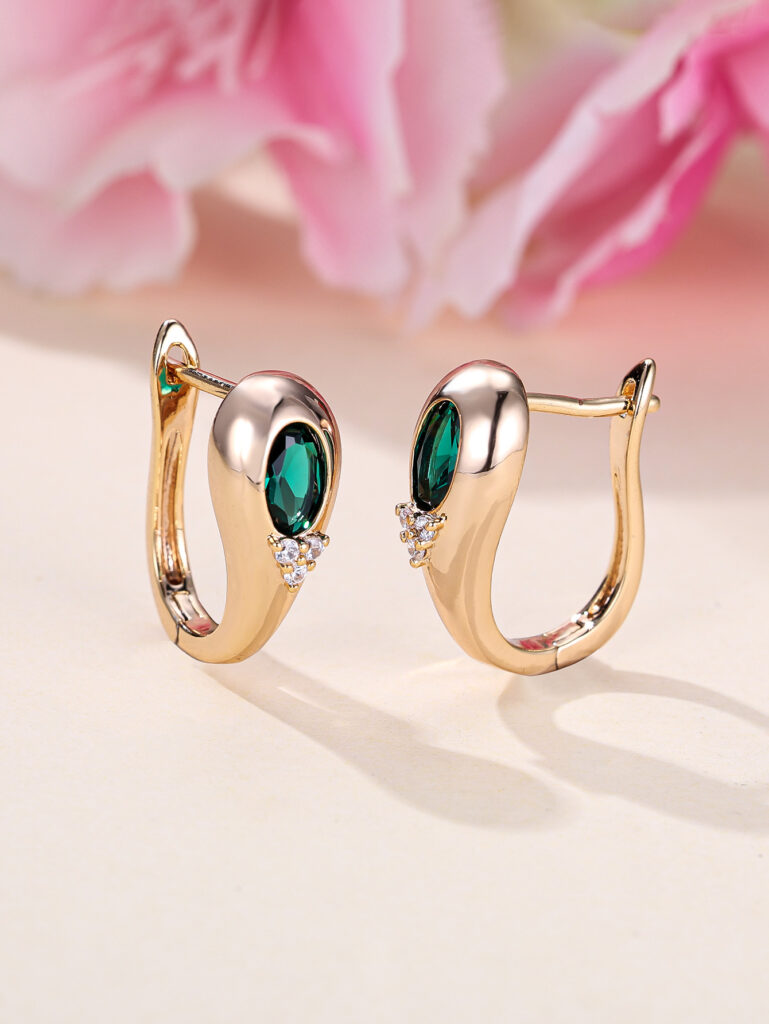 Emerald-cut Diamond With White Diamond Ear Clips