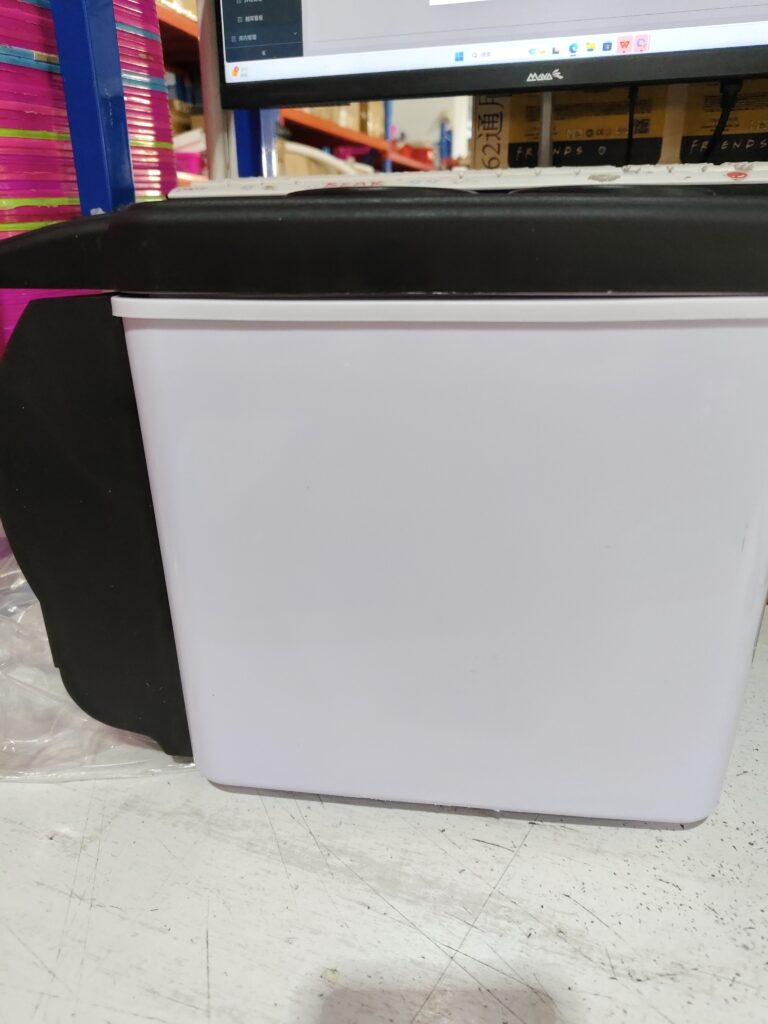 Portable Insulated 6-liter Refrigerator