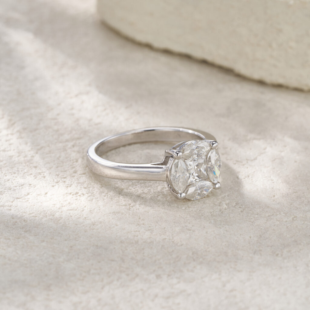 Engraved With Top-quality Moissanite, This Luxurious And Fashionable Minimalist Jewelry Set Features Exquisite Silver Accessories For Ladies. Made Of S925 Silver With Electroplated Platinum.