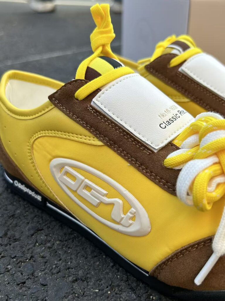 High-end Contrast-color Design Casual Flat Shoes For Commuting