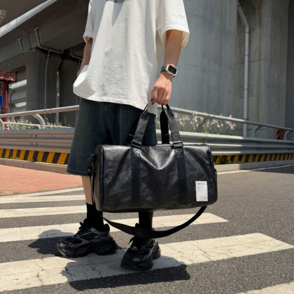 Men's Large-Capacity Fashionable Sports Fitness Bag - Image 6