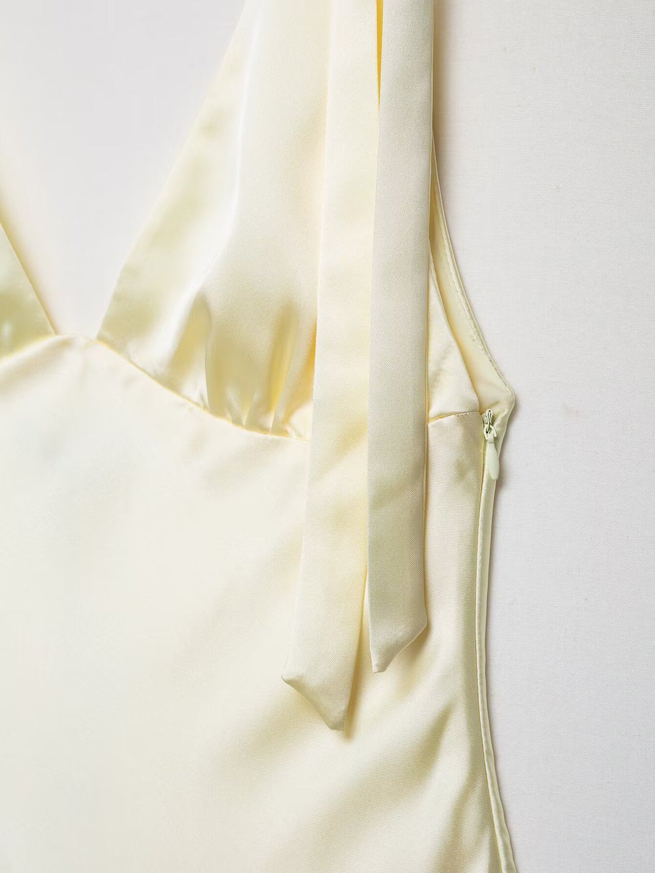 Womens Bow-Decorated Satin-Feel Dress - Image 7