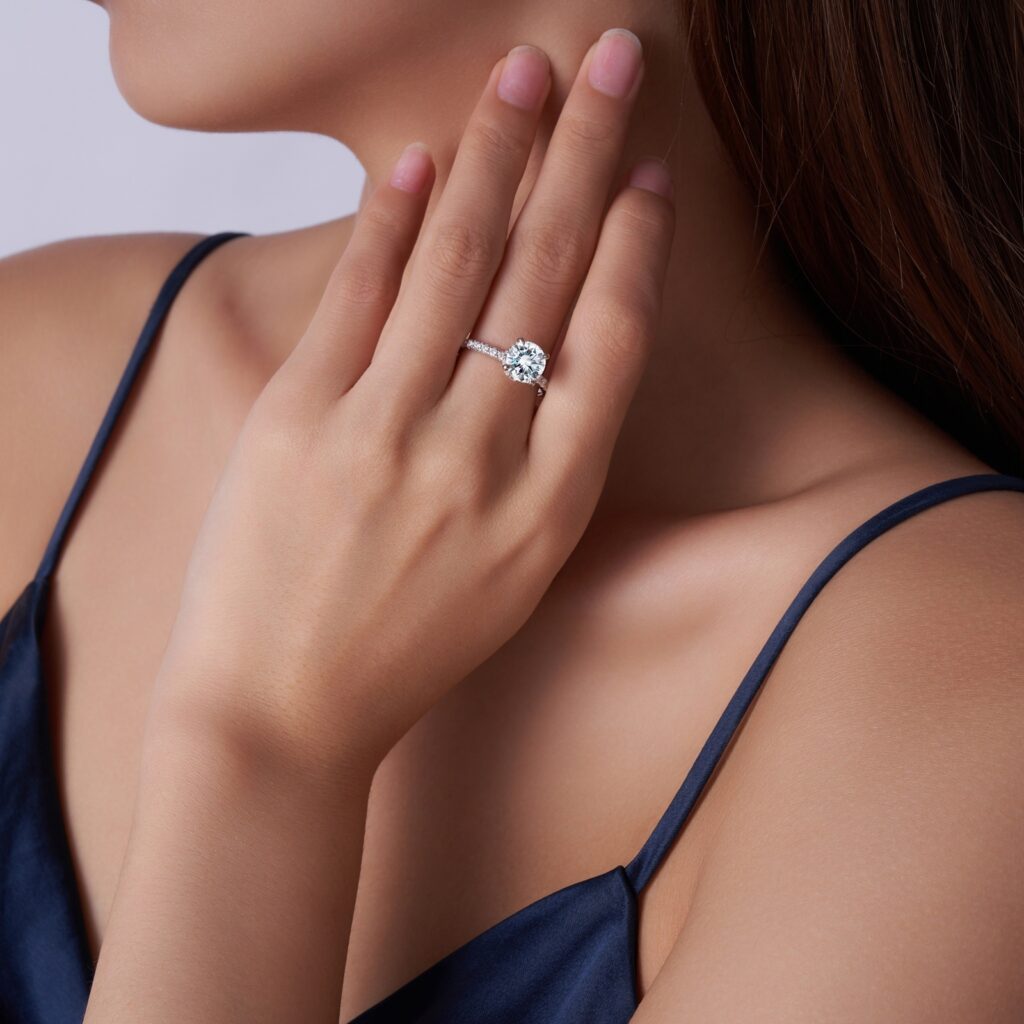 2-carat Luxury Fashion Minimalist Trend Jewelry Silver Ring Set With Top-quality Moissanite, Made Of S925 Silver With Electroplated Platinum.