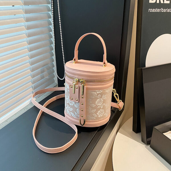 Versatile Handheld Shoulder Crossbody Bag - Image 4