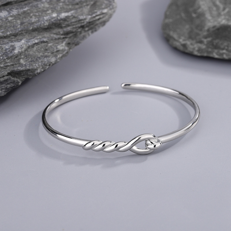 Knotted Bracelet Hollow-out Wrapped Design Simple And Stylish Versatile - Image 3