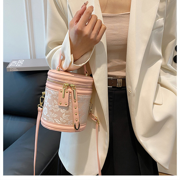 Versatile Handheld Shoulder Crossbody Bag - Image 24