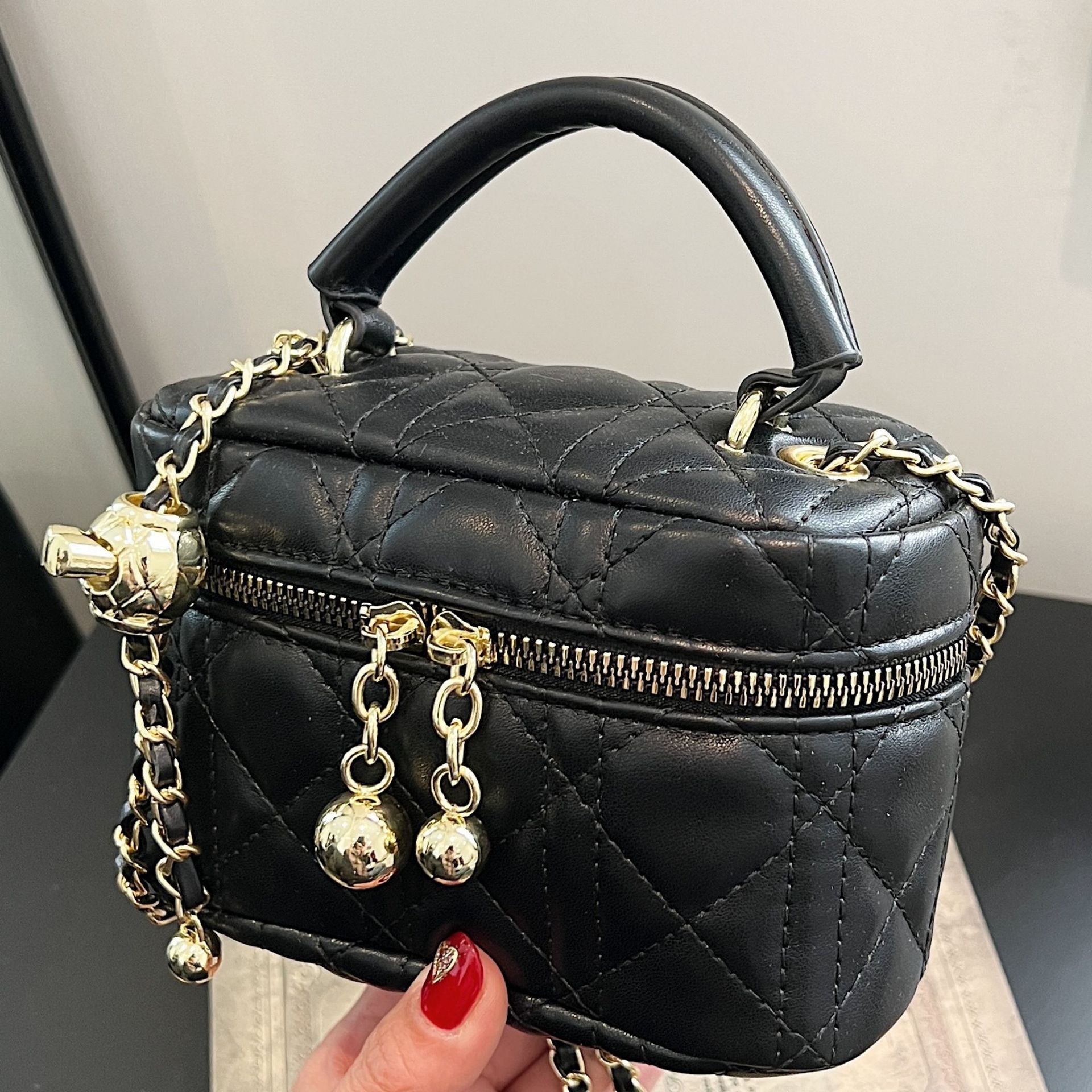 High Sense Versatile Handheld Mini Bag - Image 1