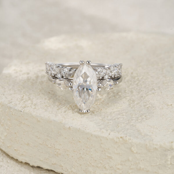 Engraved With Top-quality Moissanite, This Luxurious And Fashionable Minimalist Jewelry Set Features Exquisite Silver Accessories For Ladies. Made Of S925 Silver With Electroplated Platinum. - Image 4
