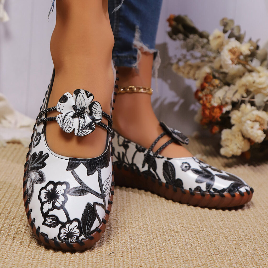 Womens Soft-soled Low-cut Ethnic-style Embroidered Shoes With A Thick Sole