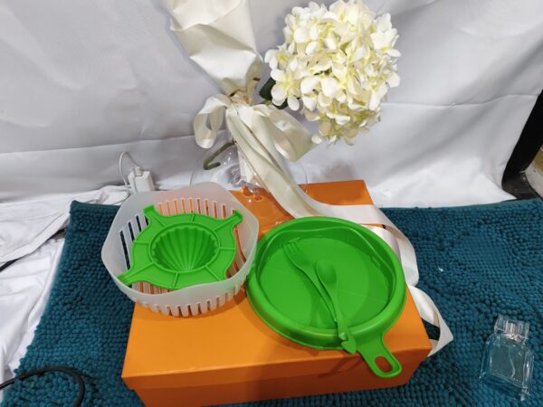 Creative Salad Cutter Fruit and Vegetable Cutter - Image 13