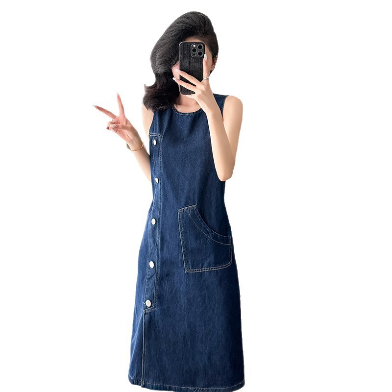 Loose-fitting Straight-cut Dress - Image 5