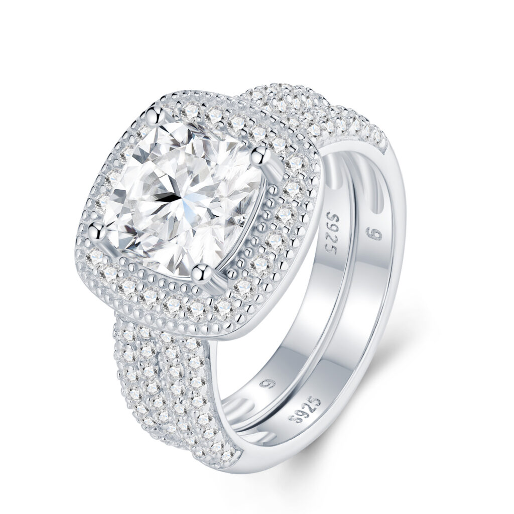 Engraved With Top-quality Moissanite, This Luxurious And Fashionable Minimalist Jewelry Set Features Exquisite Silver Accessories For Ladies. Made Of S925 Silver With Electroplated Platinum.