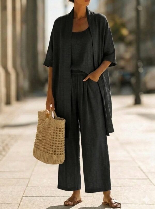 Resort-style Cozy And Casual Three-piece Set - Image 3