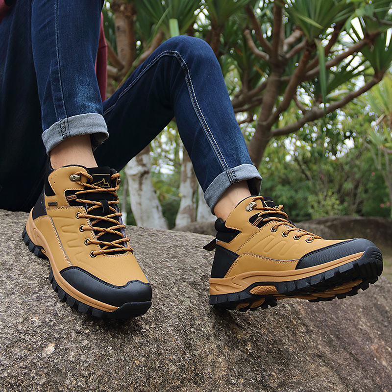 Men's Outdoor Hiking Boots High-top Single-layer Shoes