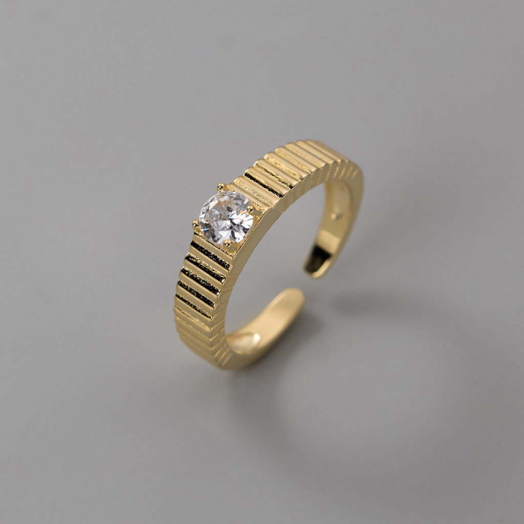 Korean-style Minimalist Vertical-stripe Zircon Ring