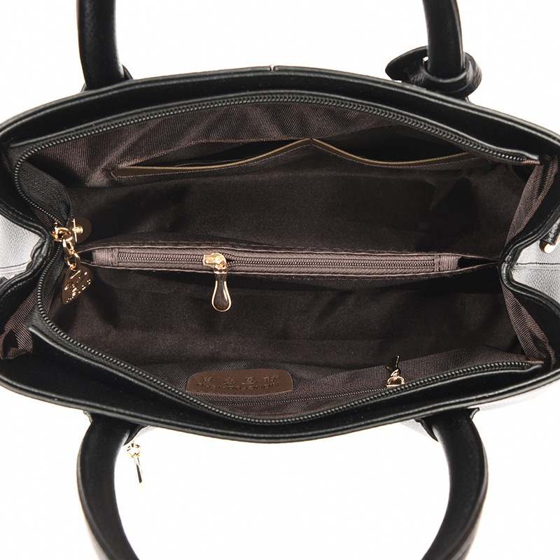 Fashionable Womens Handbag Large-Capacity Shoulder Crossbody Bag - Image 8