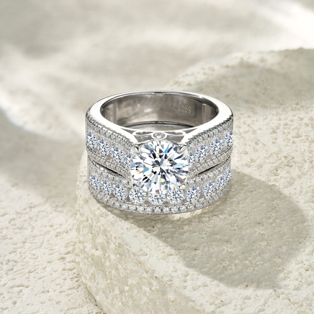 2-carat Luxury Fashion Minimalist Trend Jewelry Silver Ring Set With Top-quality Moissanite, Made Of S925 Silver With Electroplated Platinum.