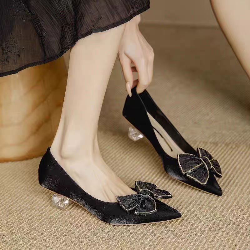 French Style Pointed Toe Chunky Mid-heel Single Shoes With Bow Detail, Fabric Upper, Design-oriented Niche Temperament Celebrity Style Dress Matching Pumps - Image 4