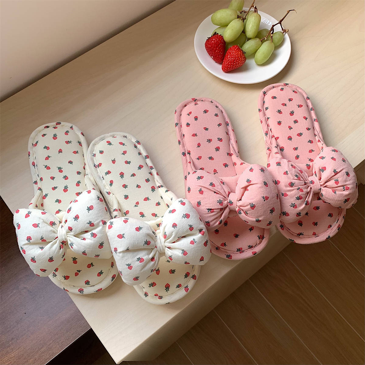 Household Sweet Bow-Knot Womens Cotton And Linen Slippers - Image 1