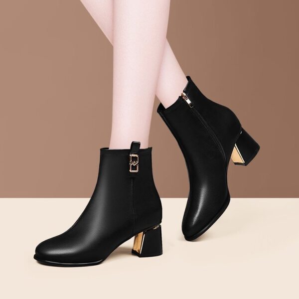 Womens Chunky-heeled Shoes With A Side-zip Design - Image 30