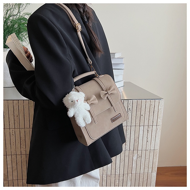 British-style Retro Chic Womens Backpack - Image 25