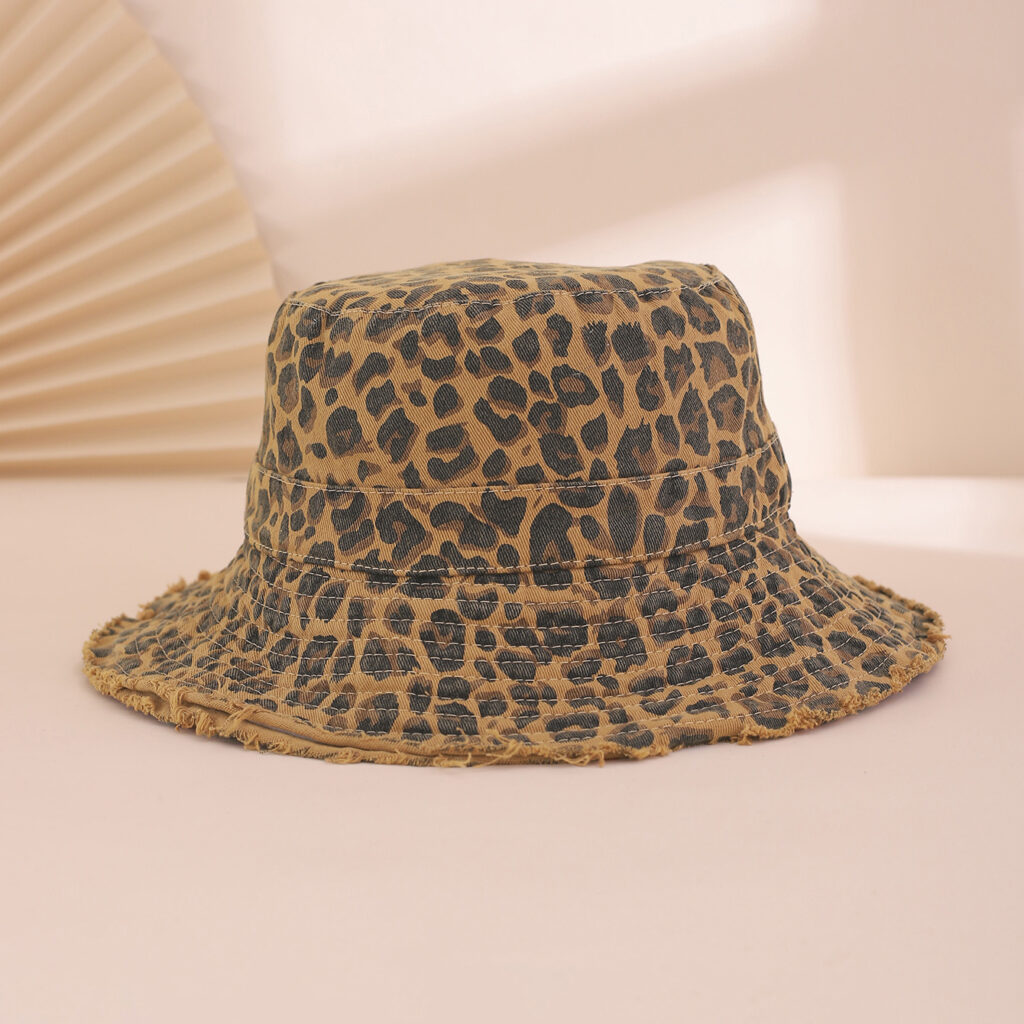 This Is A Fashionable European And American Fisherman's Hat With Leopard Print Trim, Adjustable Wide Brim, Sunshade And Wind Resistance. It Is Suitable For Daily Leisure And Outings