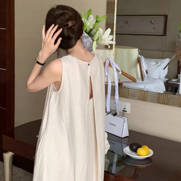 Elegant Midi Round-neck Sleeveless Vest Dress - Image 5