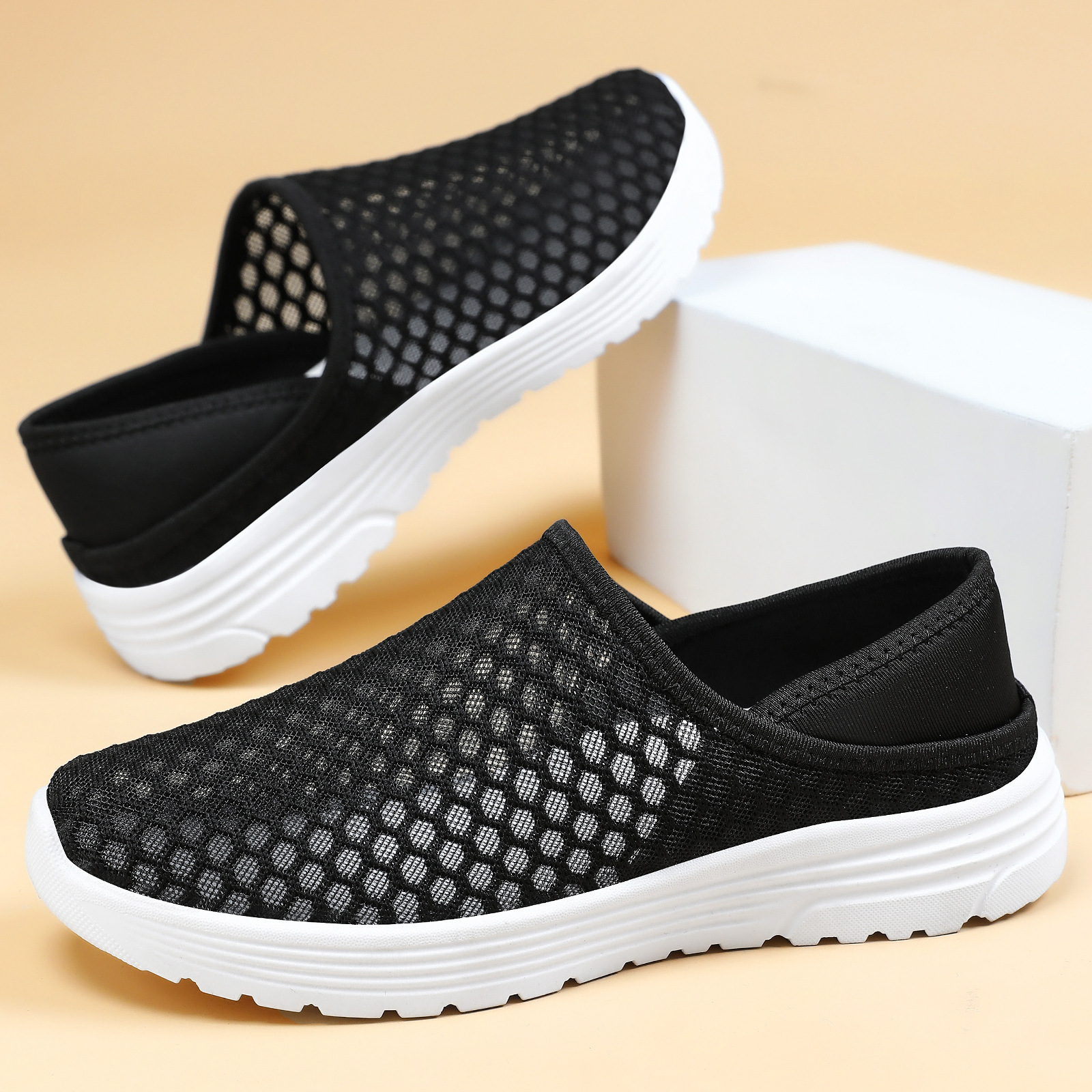 Large Size Lightweight Breathable Mesh Hole Half Slippers - Image 5