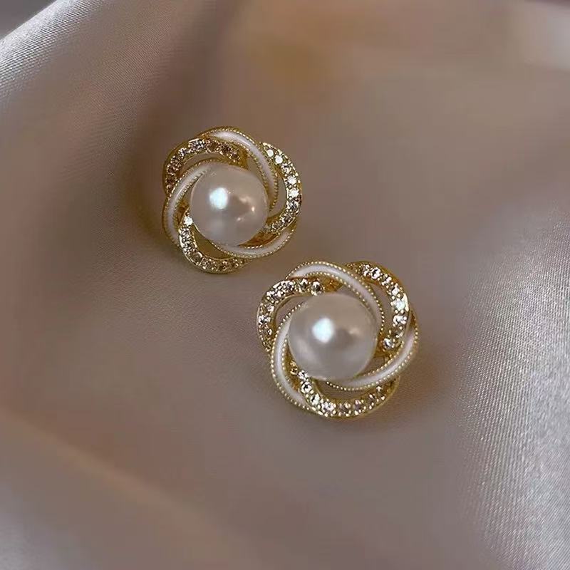 Light Luxury Diamond-Encrusted Red Pearl Earrings Womens Versatile And Fashionable - Image 7