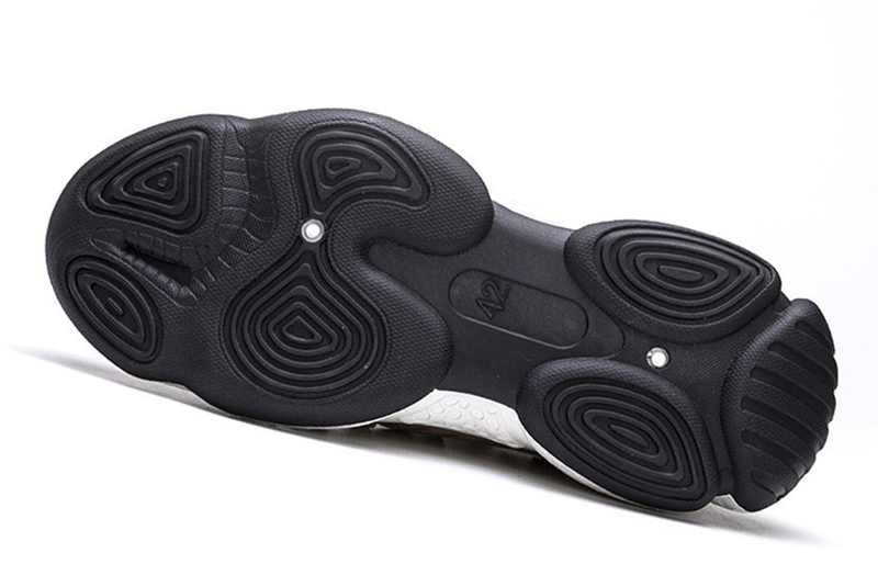 Men Sneakers Breathable Mesh Sports Shoes