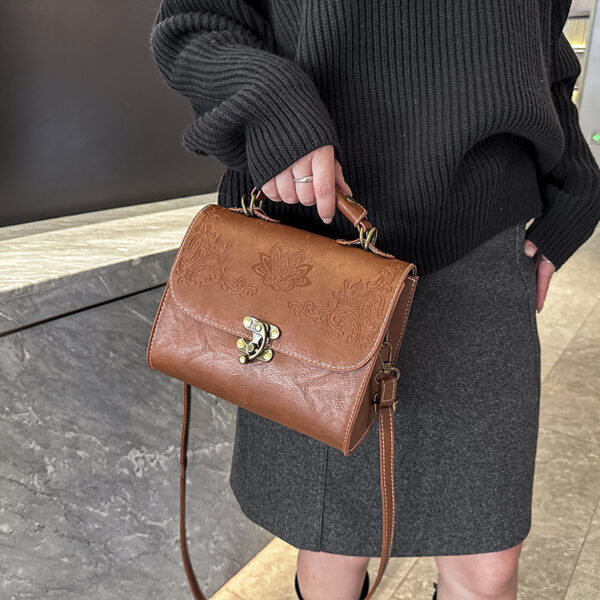 Women's Simple Casual Crossbody Shoulder Bag - Image 3