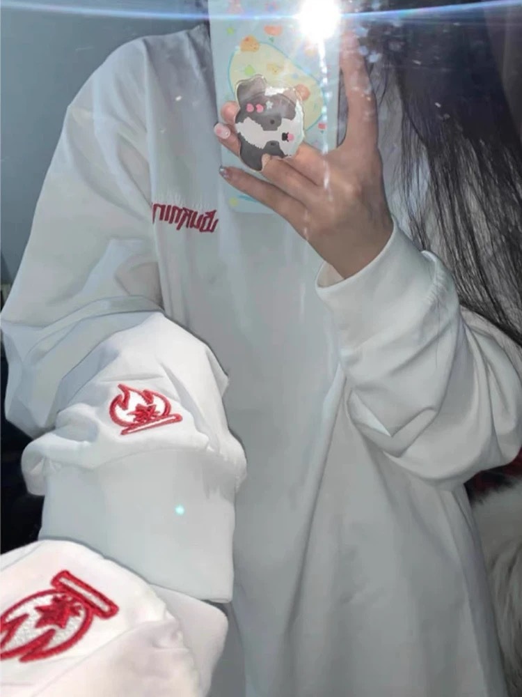 Mainstream Street-style Long-sleeve Base-layer Hoodie - Image 7