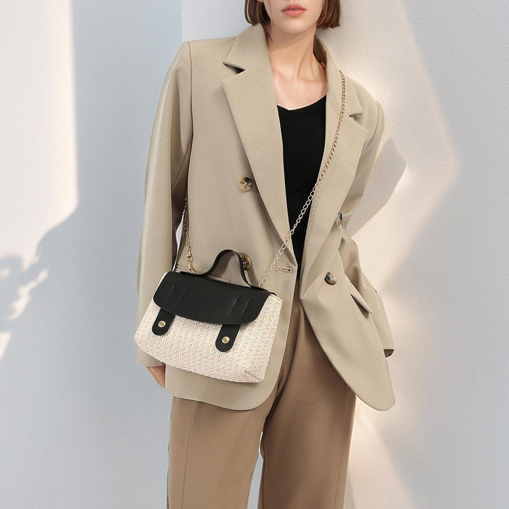 Trendy Versatile Handheld Messenger Bag - Image 8