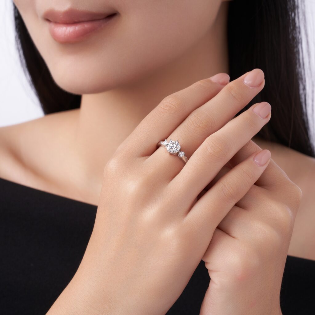1-carat Luxury Fashion Minimalist Trend Jewelry Ring Set With Top-quality Morganite, Made Of S925 Silver With Electroplated Platinum, Suitable For Ladies.