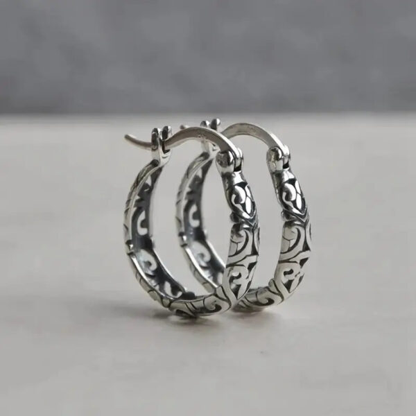 Geometric Hollow Flower Earrings Women's Vintage Fashion