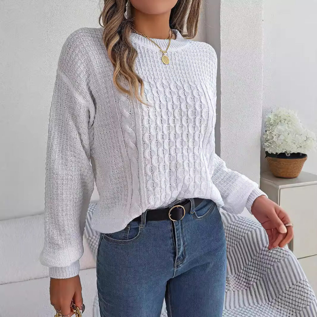 Women's Cable-Knit Lantern-Sleeve Pullover Sweater