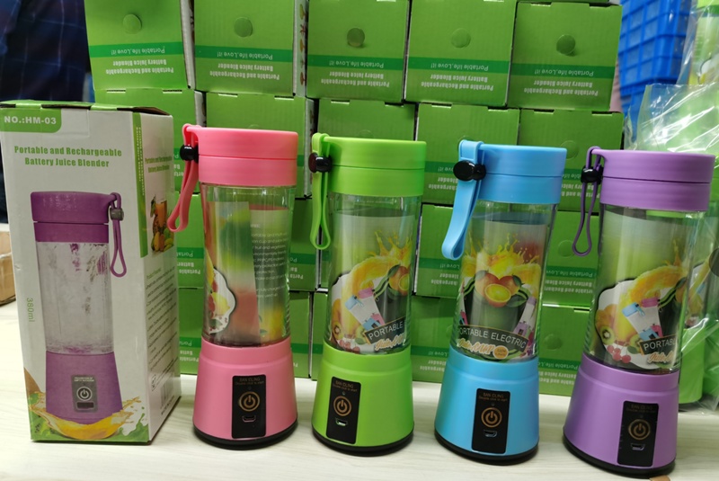 Portable Blender With USB Rechargeable Mini Kitchen Fruit Juice Mixer Home Simple Portable Electric Mini Juicer - Image 4