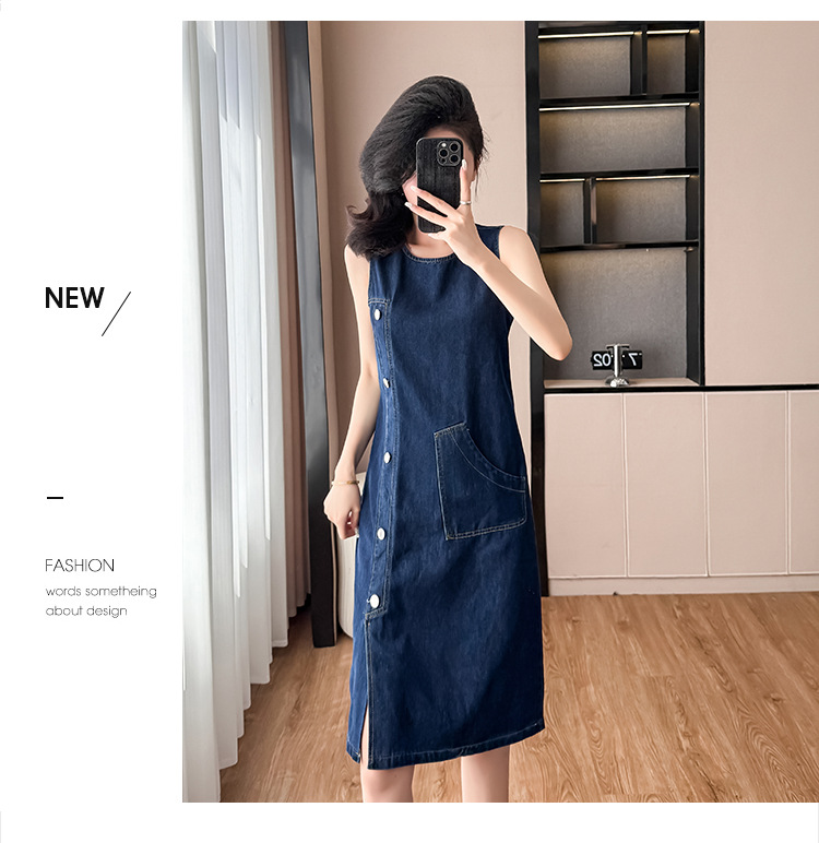 Loose-fitting Straight-cut Dress - Image 9